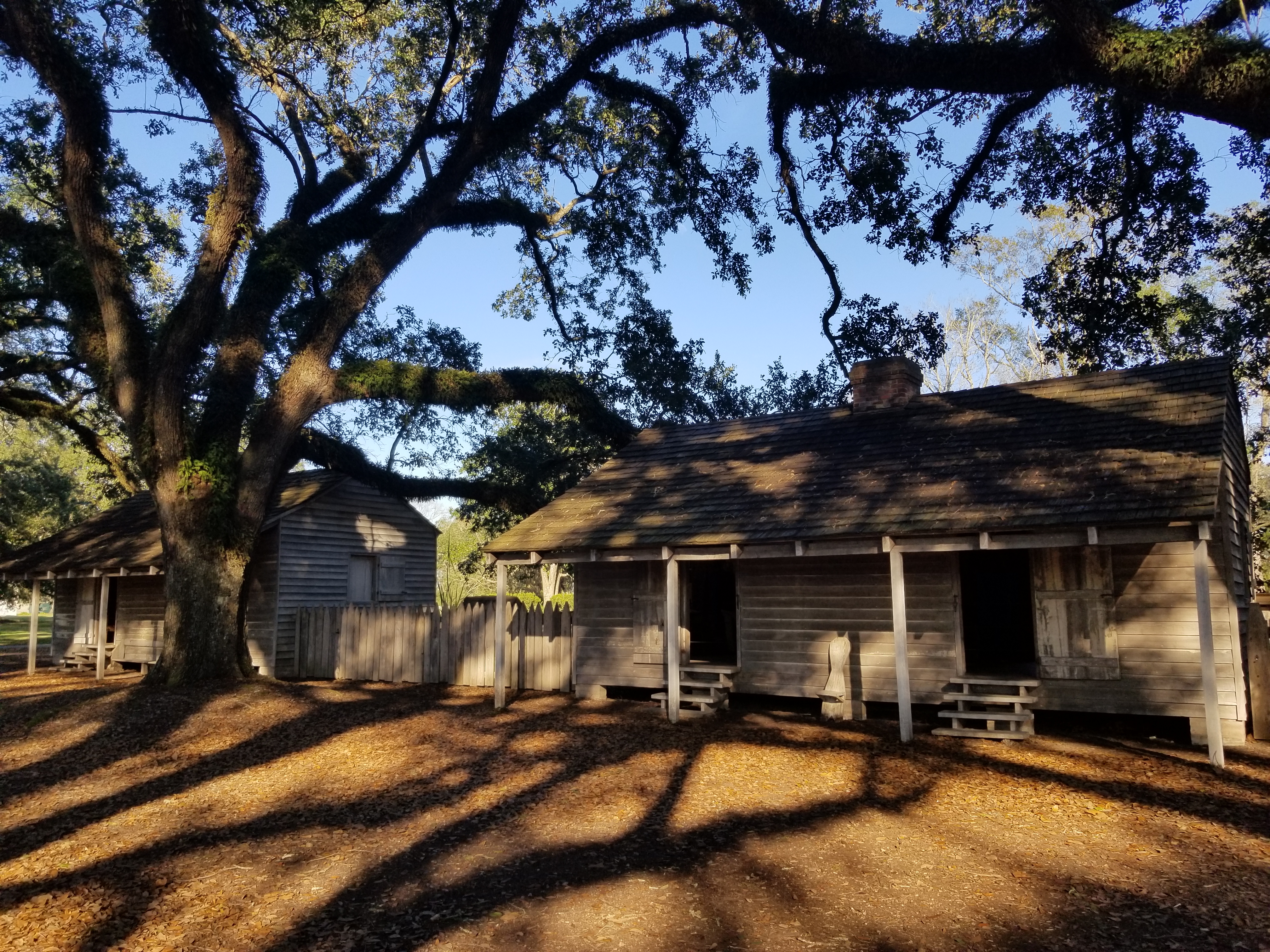 Slaves quarters at Oak Alley Plantation house