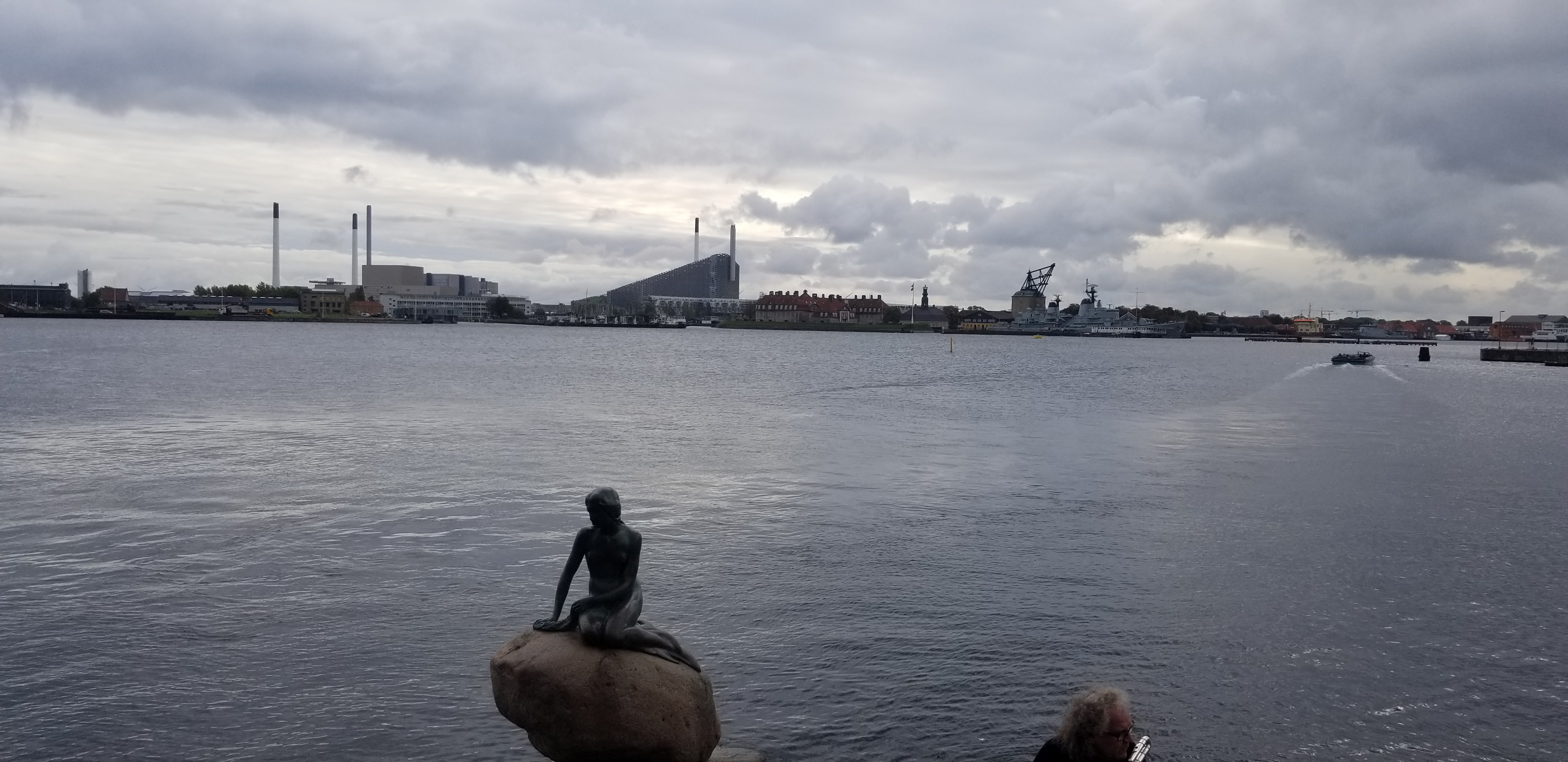 The famous little mermaid statue in Copenhagen