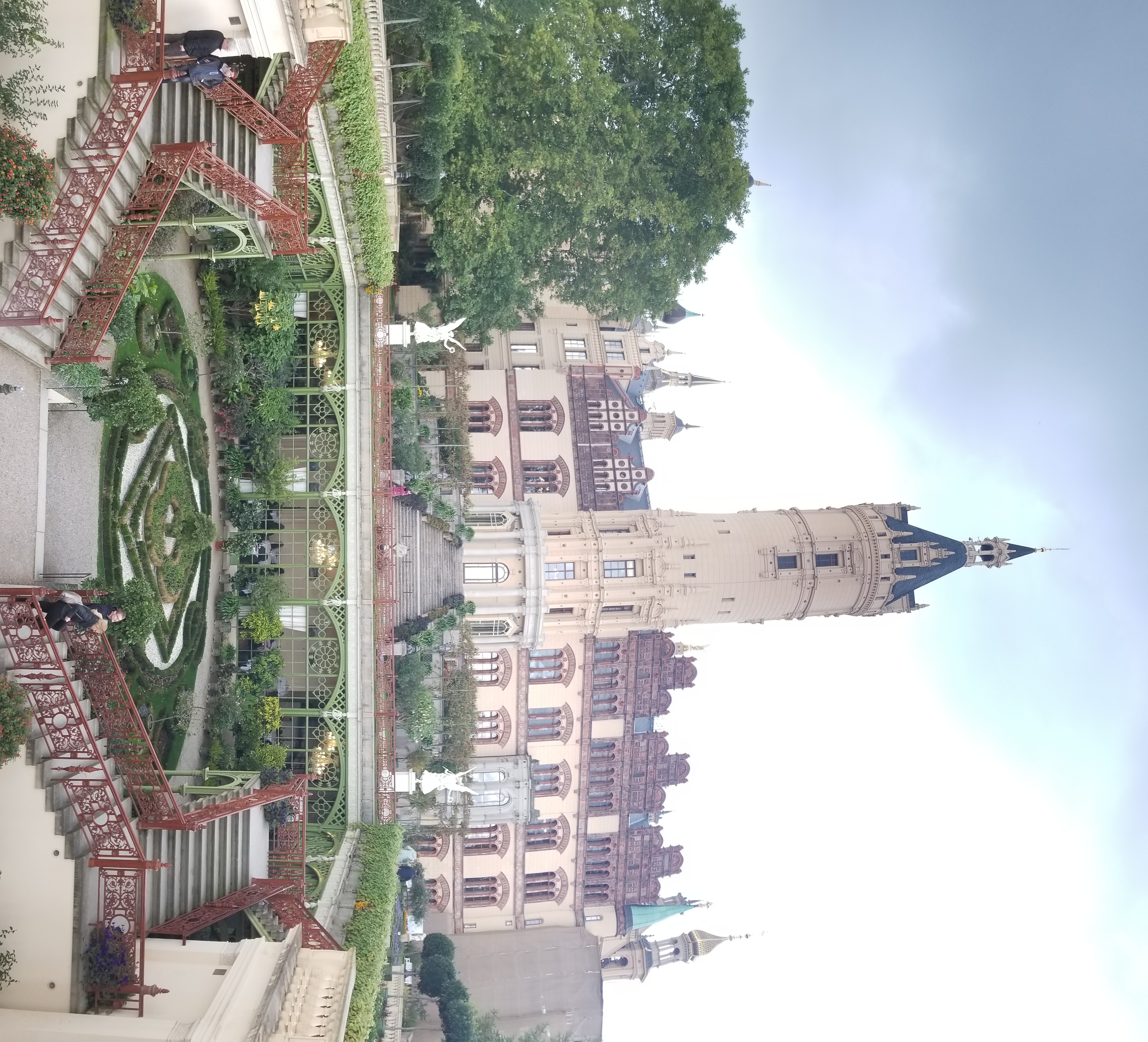 Schloss Schwerin and gardens