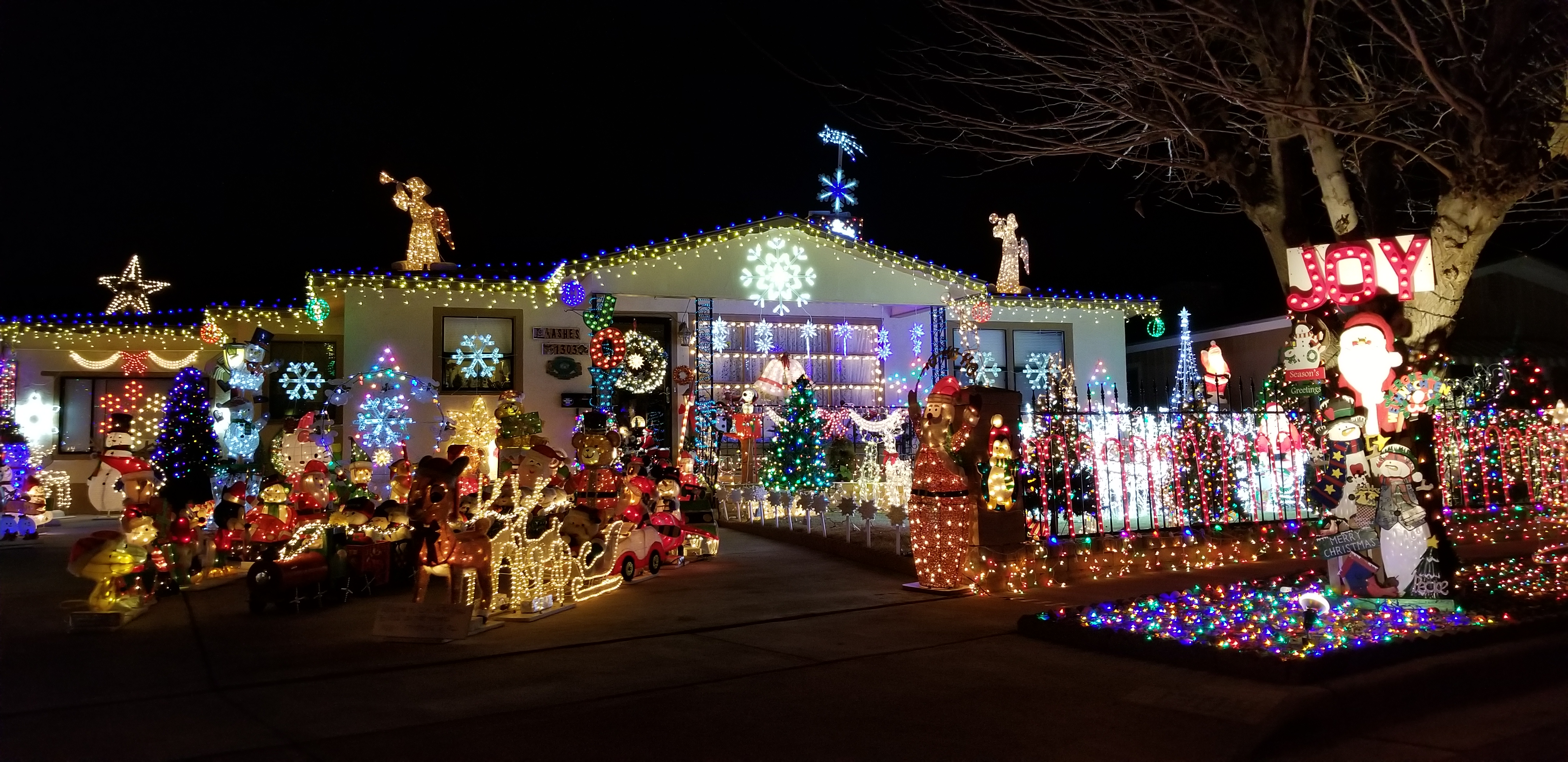 While driving through Alamogordo, we came across a row of extremely decorated houses in a neighborhood that had otherwise normal levels of festiveness.