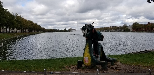 Zelzah rides a dragon in Schwerin, Germany