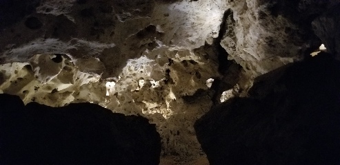 More beautiful decorations in Carlsbad Caverns