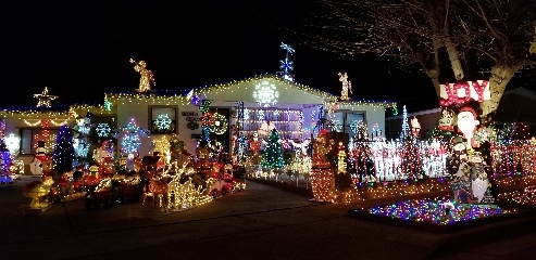 While driving through Alamogordo, we came across a row of extremely decorated houses in a neighborhood that had otherwise normal levels of festiveness.